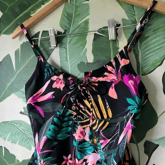 Old Navy Black Floral Tropical Lace Front One Piece Swimsuit M - Picture 2 of 7